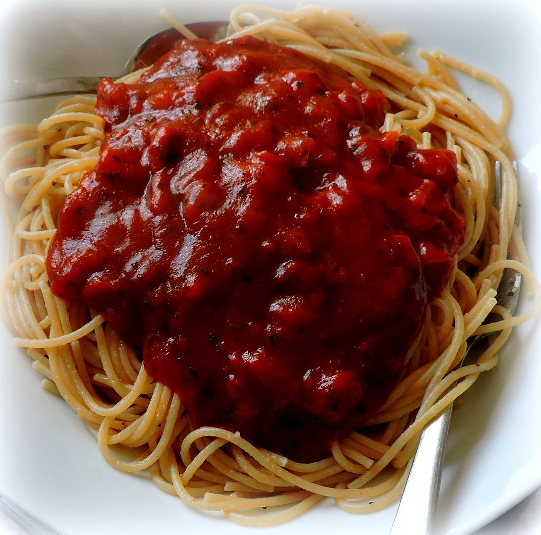 Crock Pot Marinara Sauce | The English Kitchen